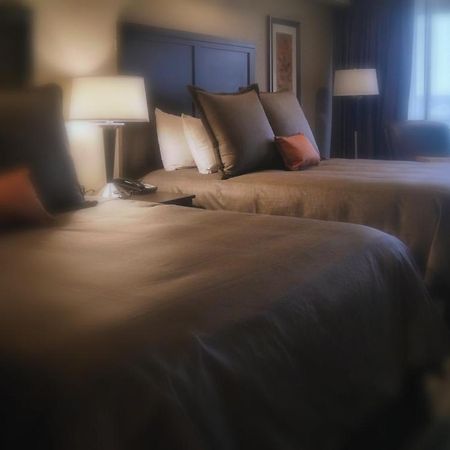 Aspen Select Hotel Rochester Room photo